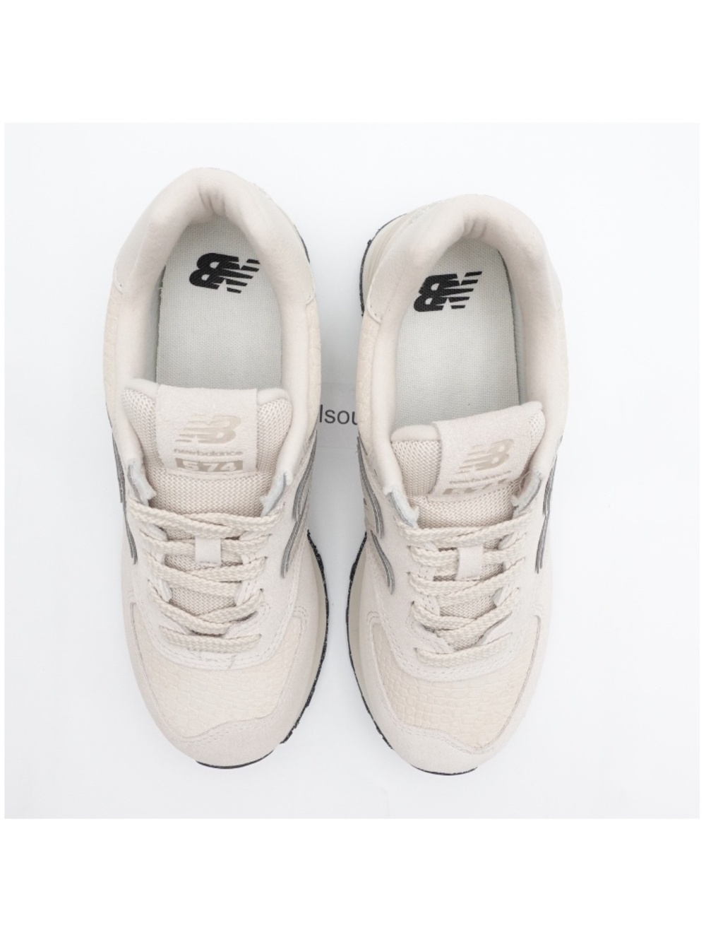 NEW Women's New Balance 574 Suede Sneakers WL574PBK White/Bone Croc - Picture 3 of 16